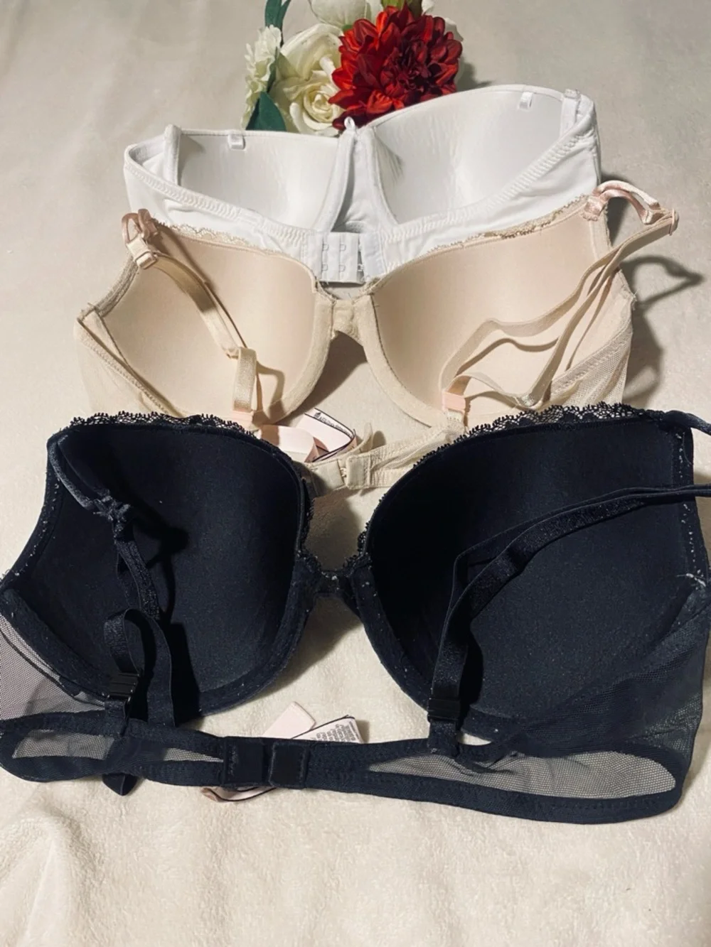 Victoria's Secret Bundle - Picture 4 of 12